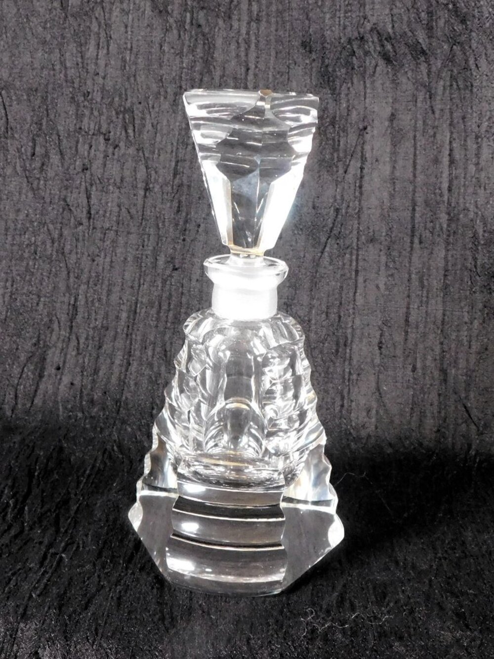 Cut Crystal Perfume Bottle with Ridged Details # 26244